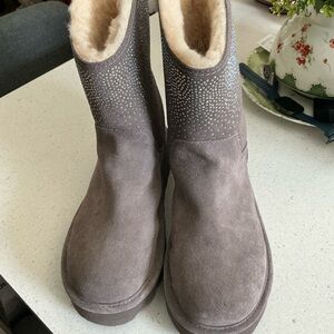 BearPaw Women's Taupe Suede Winter Boots with Rhinestones